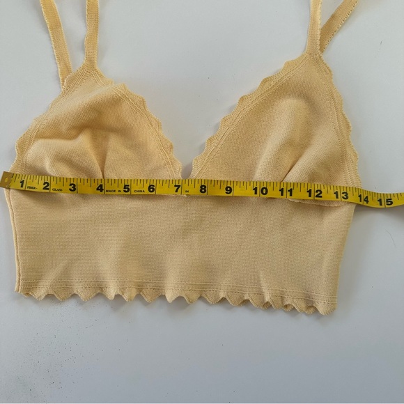 Princess Polly yellow crop top, size 8 - Picture 4 of 6
